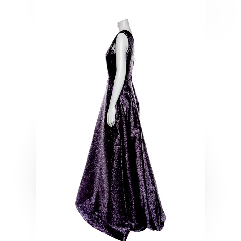Alex Perry Exquisite Gown - Picture 2 of 3